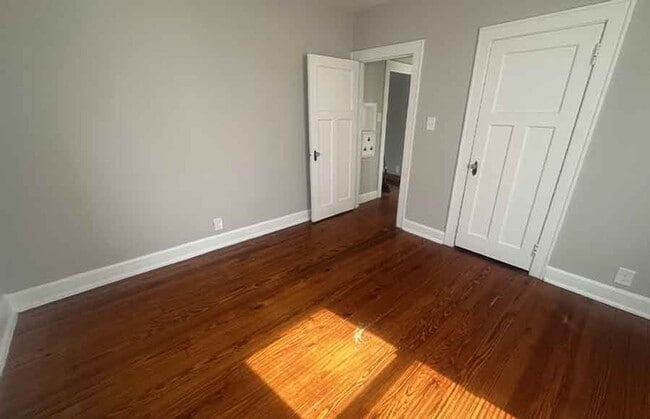 Interior Photo - The Jonathan