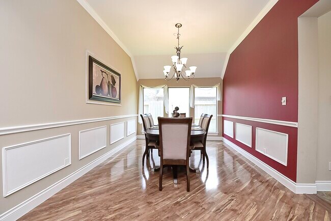 Building Photo - 6308 Silver Thistle Ln