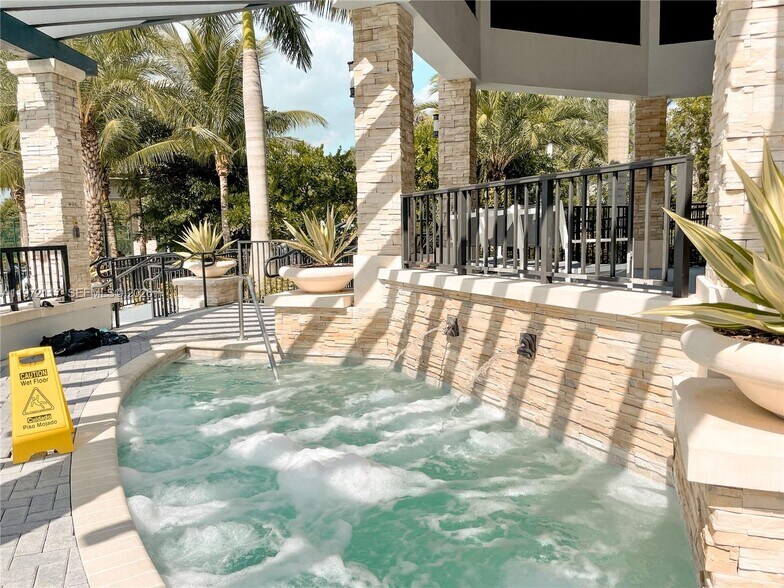 Building Photo - 8031 NW 104th Ave