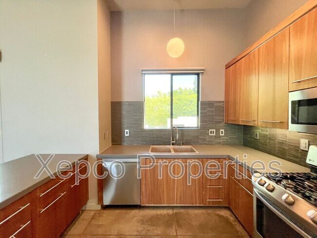 Building Photo - 67690 El Sombrero Ln