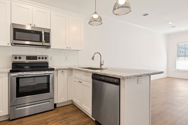 Building Photo - NEW CONSTRUCTION 2 BEDROOM TOWN HOMES