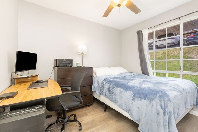 Building Photo - Ocean-View 2BR Townhome at Makakilo Cliffs | Pet-Friendly + 2 Covered Parking