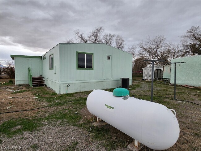 Building Photo - 1111 Hardy Ln