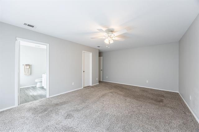 Building Photo - 2831 Grandview Dr