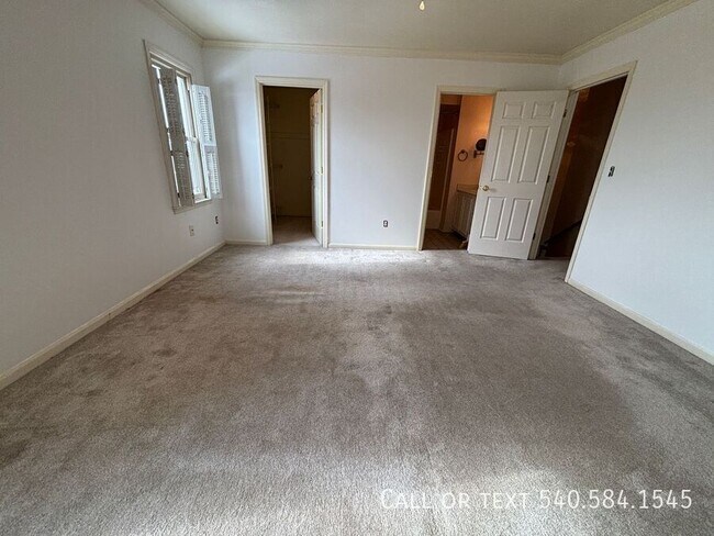 Building Photo - 3776 Kenwick Trail