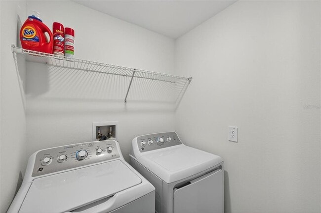 Building Photo - 10349 Trumpet Honeysuckle Wy