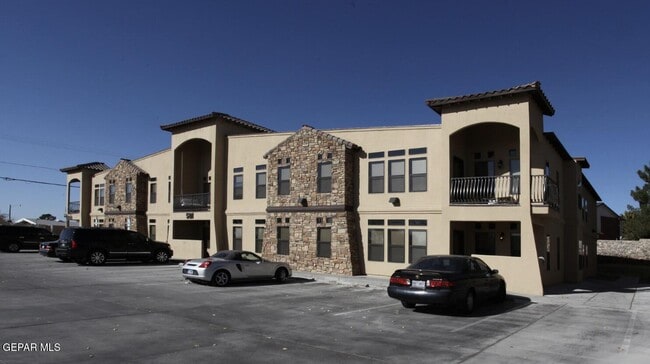 Building Photo - 501 Redd Rd