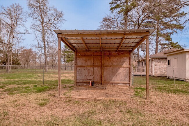 Building Photo - 4 Barre Ln