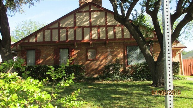 Building Photo - 13223 Kit Ln