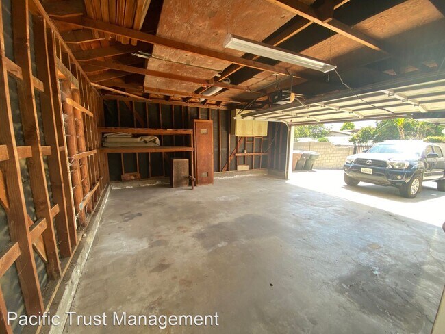 Building Photo - 3 br, 2 bath House - 621 S. Dale
