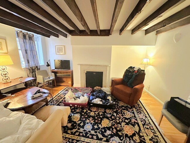 Primary Photo - 85 Revere St