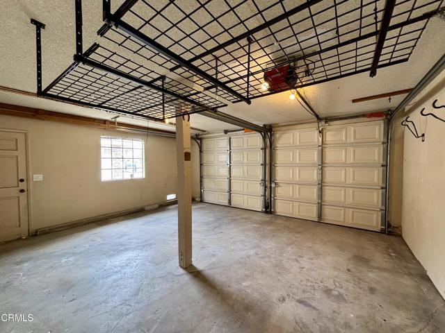Building Photo - 864 Dunes St