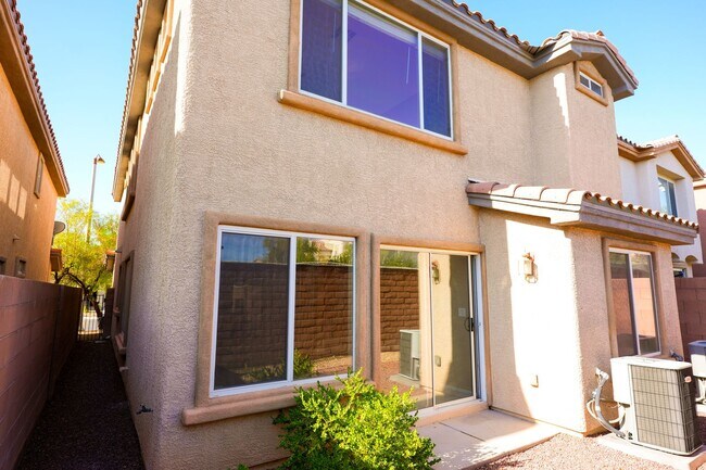 Building Photo - 7958 Valladolid Ave