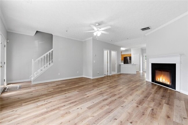 Building Photo - 5072 Leeshire Trace