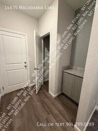 Building Photo - 14635 Macadamia Ln