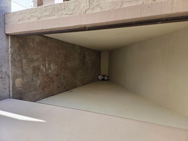 Building Photo - Lovely Ground Level 1 Bedroom 1 Bathroom In Irvine