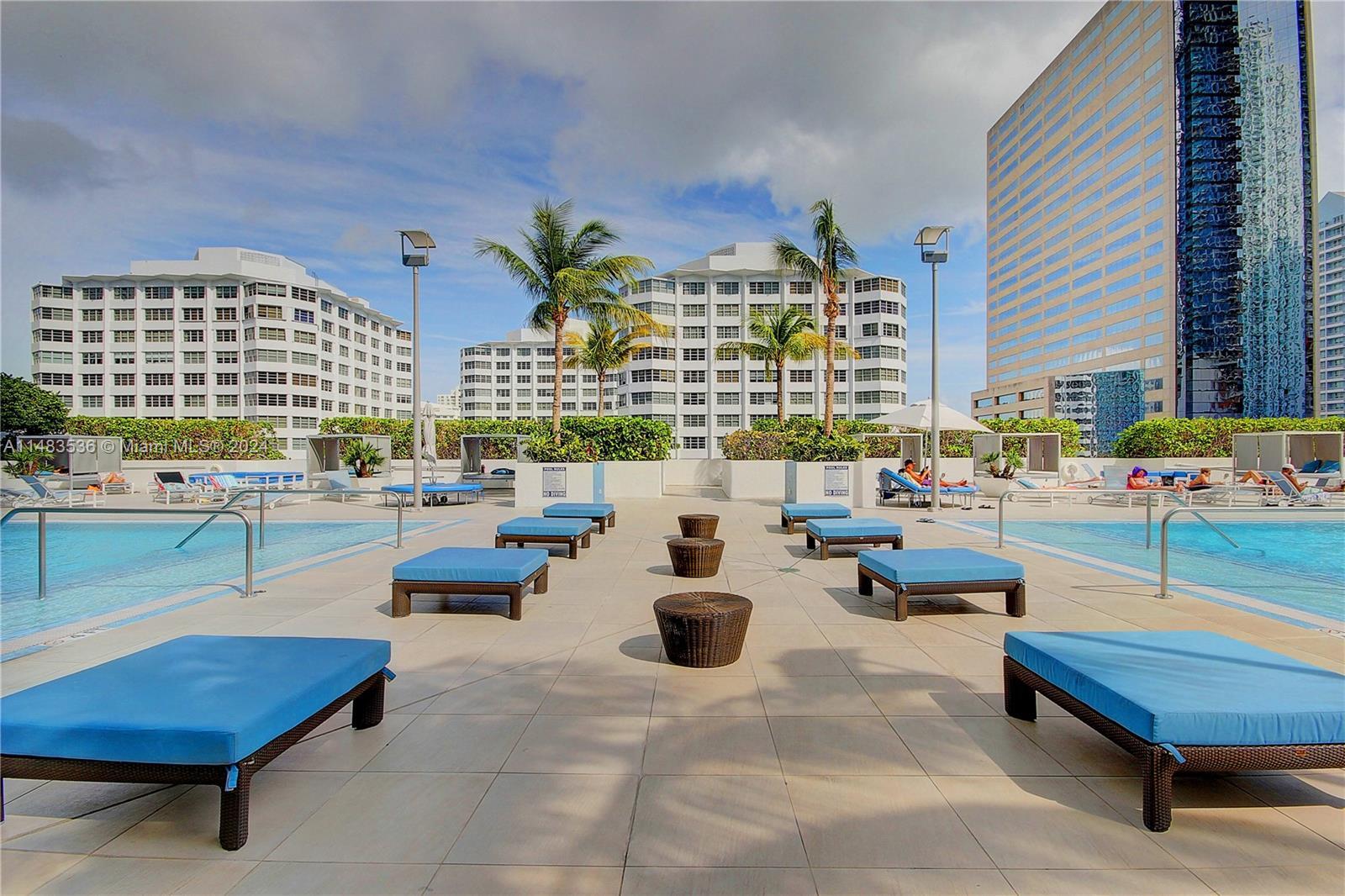 Amenities - 950 Brickell Bay Dr