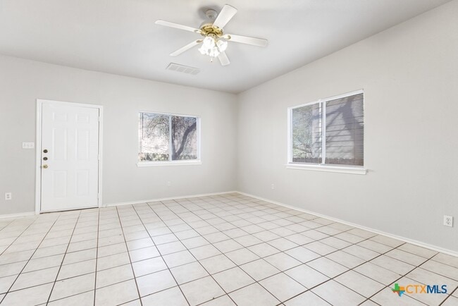 Building Photo - 832 Sagewood Trail