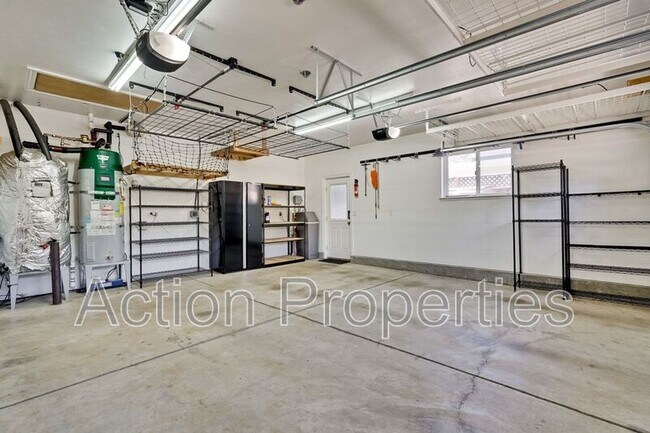 Building Photo - 1754 Granger Ave