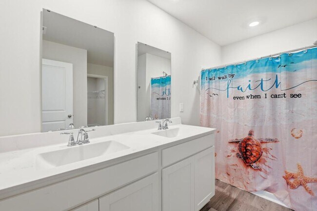 Building Photo - 4516 East Coast Ln