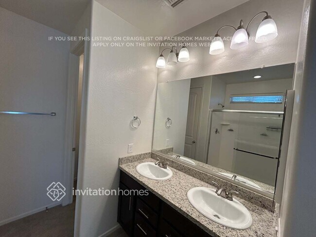 Building Photo - 40881 W Tamara Ln