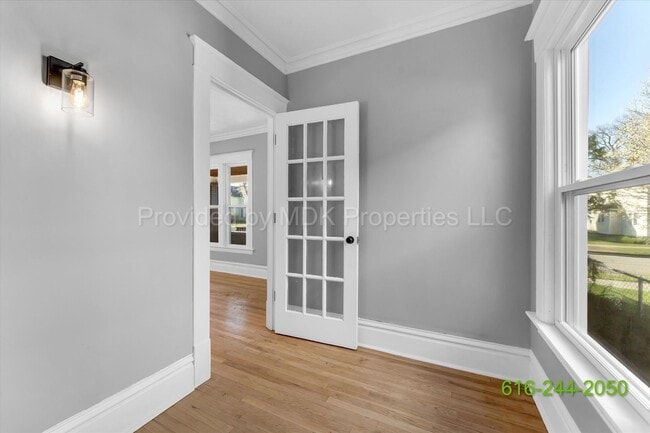 Building Photo - STUNNING REMODEL!!! Extremely Spacious 3 Bedroom (Extra Room) Home!! SECTION 8 APPROVED! (Handica...