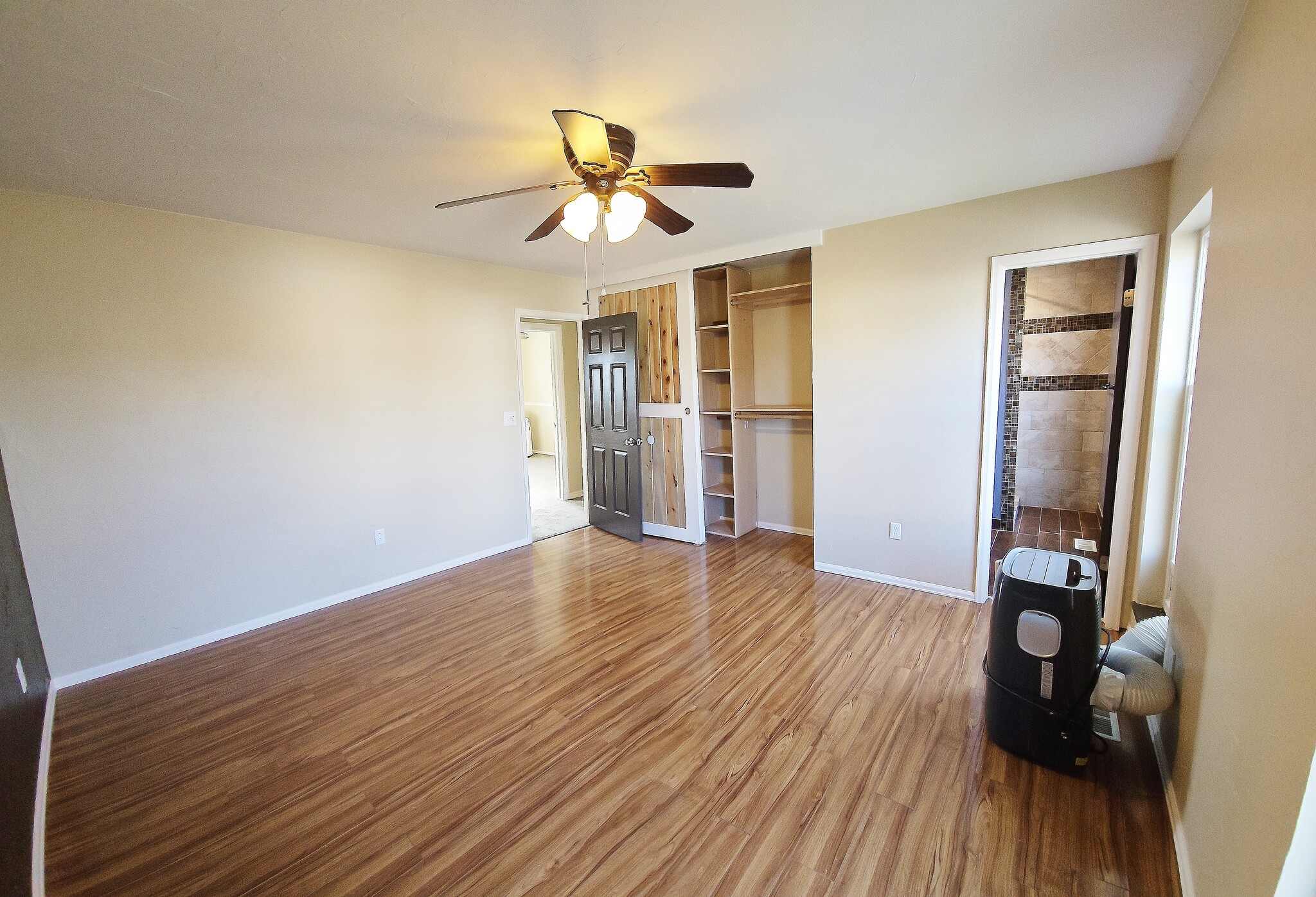 Building Photo - 110 Lucerne Dr