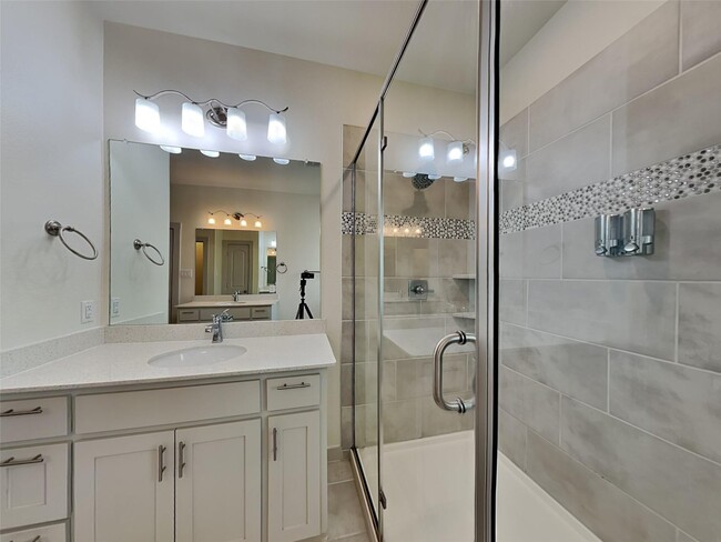 Building Photo - 7362 Sprangletop St