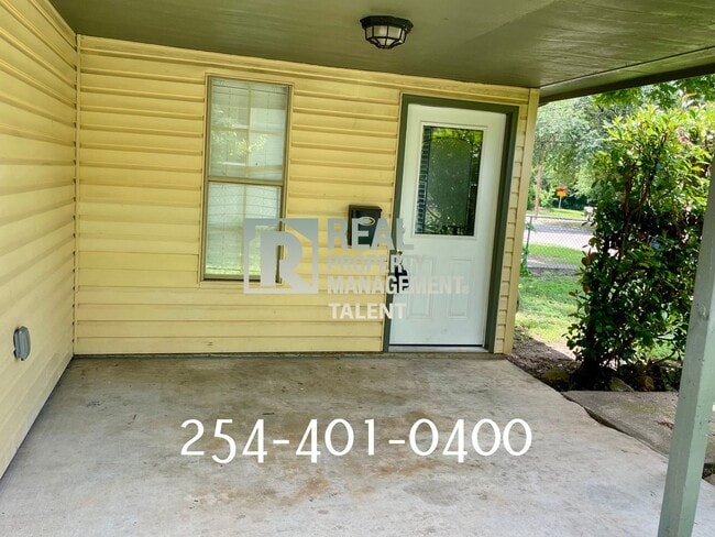 Building Photo - 3 Bedroom, 2 Bathroom Home for Rent in Wac...