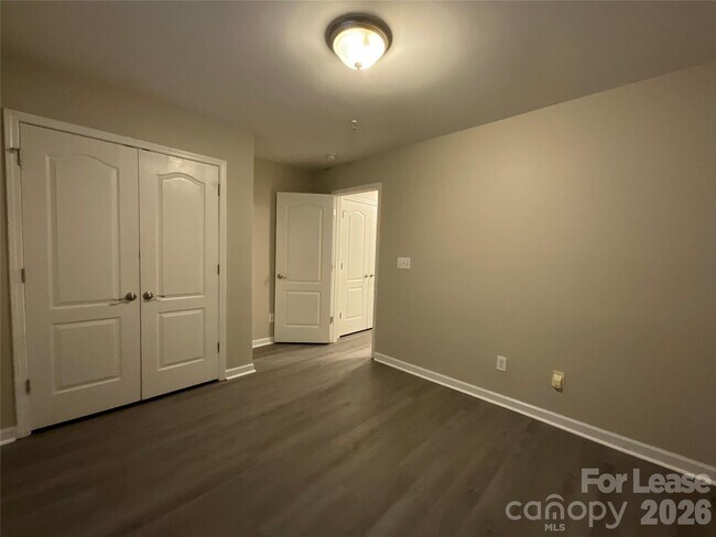 Building Photo - 1606 Termini Dr