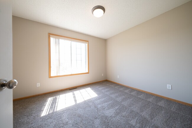 Building Photo - 6642 Pine Crest Trail S