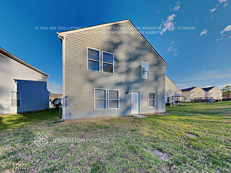 Building Photo - 6821 Wandering Creek Dr