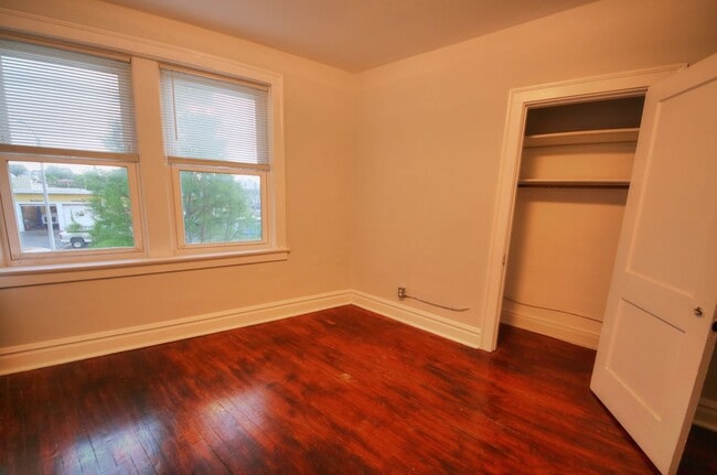 Building Photo - 4415-4423 S. Kingshighway Blvd.