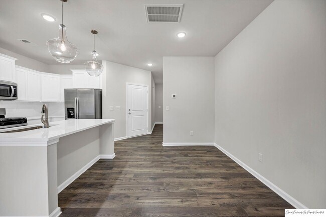 Building Photo - TOWNHOMES ACROSS FROM LAKE CAROLINA