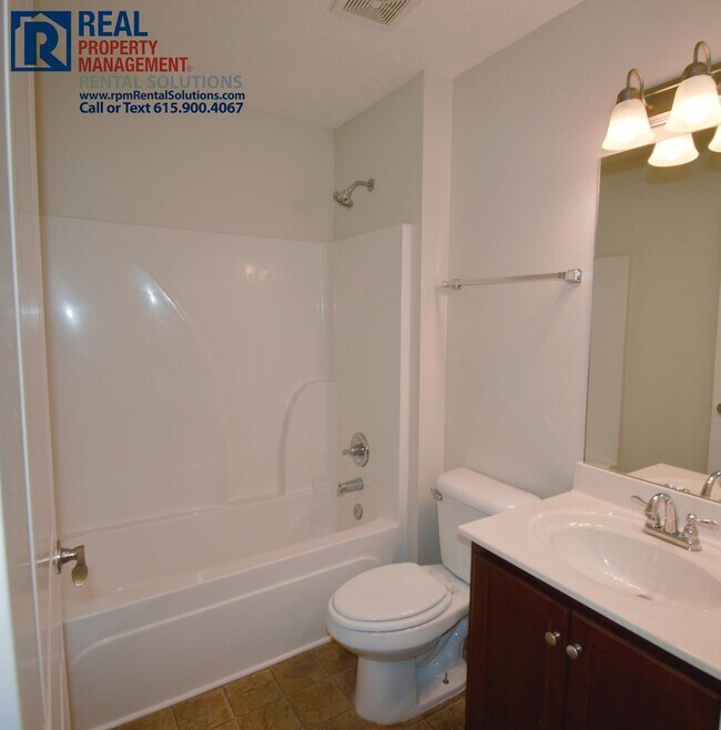 Building Photo - 1561 Passage Dr