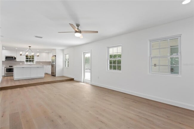 Building Photo - 4704 W Brookwood Dr
