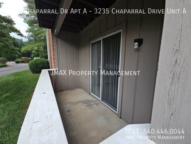 Building Photo - 3235 Chaparral Dr