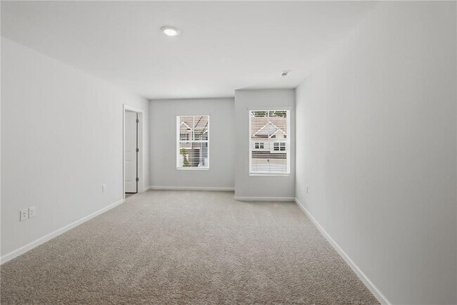 Building Photo - 21 Berryville Dr