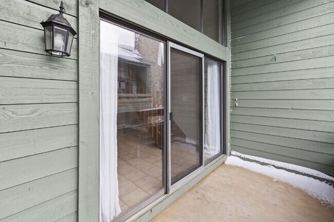 Building Photo - Rockrimmon Condo with Loft, Fireplace & Patio + Pool & Hot Tub