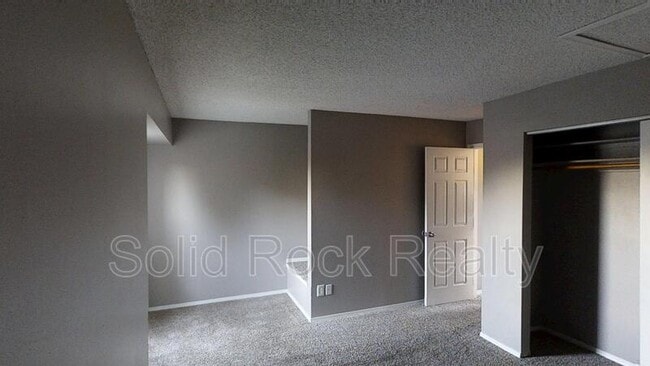 Building Photo - 2309 Lexington Village Ln