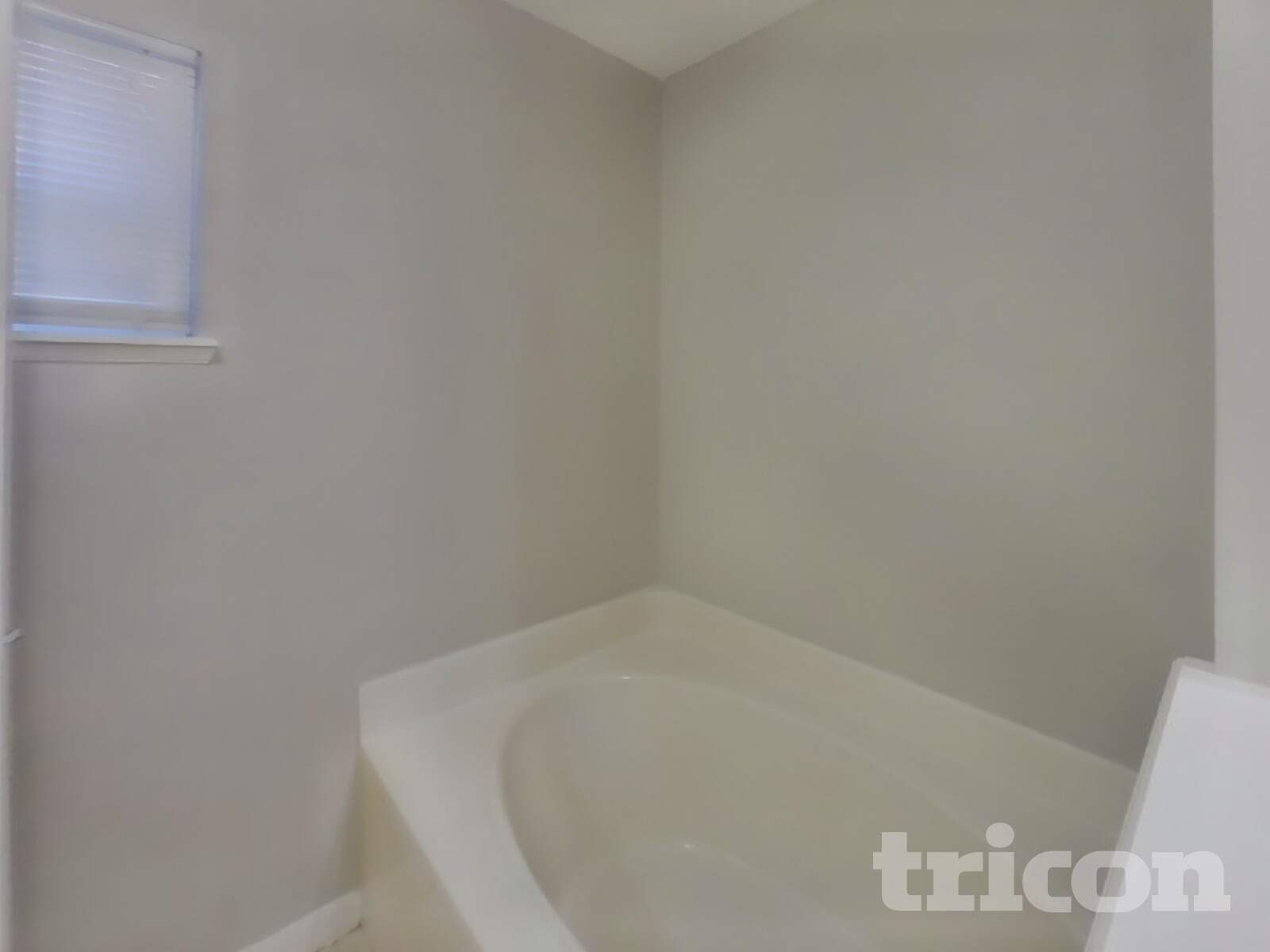 Building Photo - 12633 Avery Hill Ct