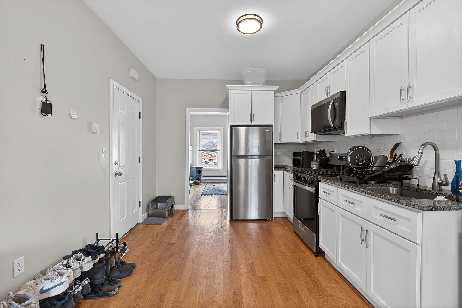 Building Photo - 528 Dorchester Ave