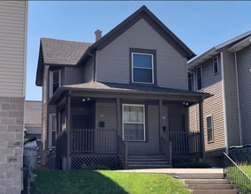 Building Photo - Marquette Housing- 505