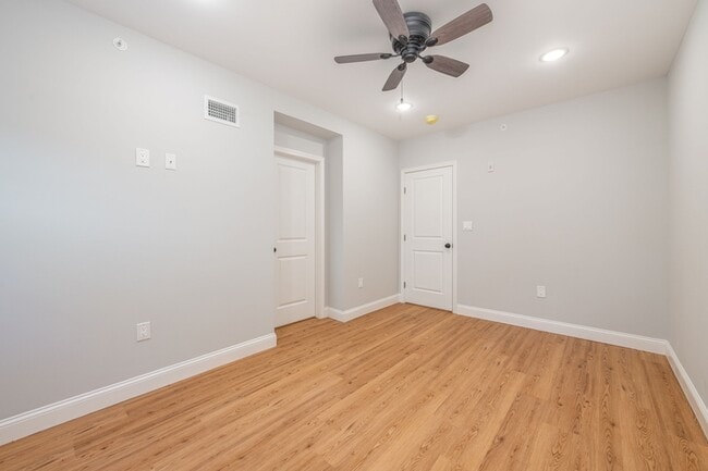 Building Photo - 1522 S 9th St