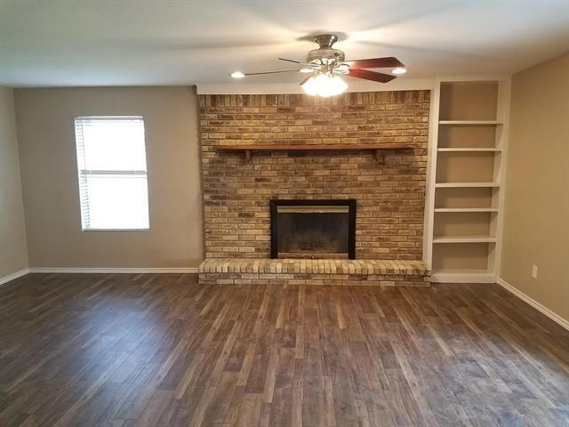 Building Photo - 100 Lochness Ln