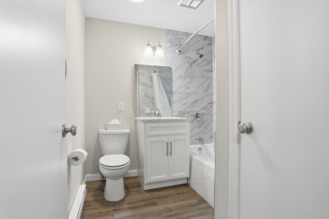 Building Photo - 39 Pleasant St