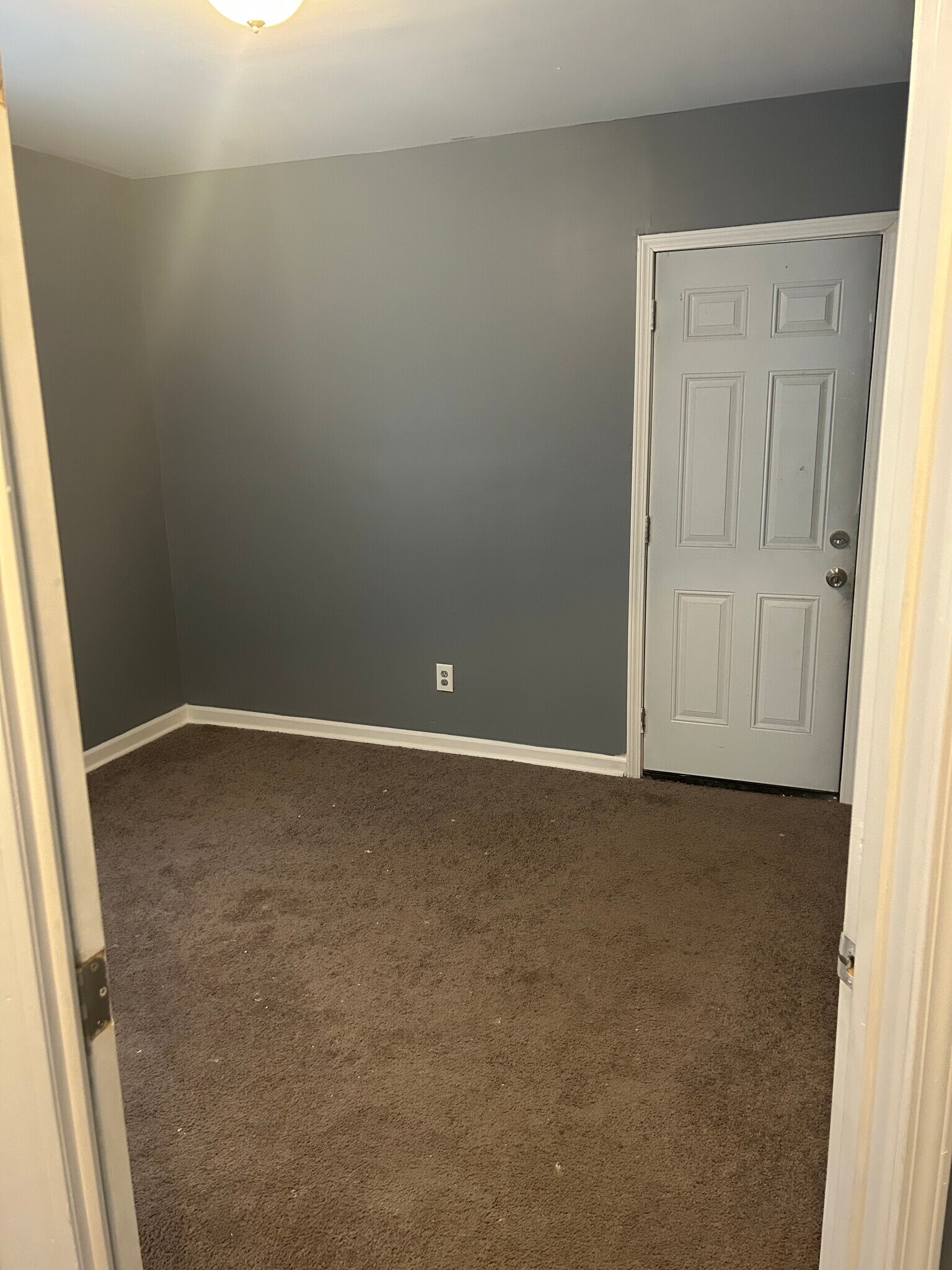 Building Photo - 14557 Strathmoor St