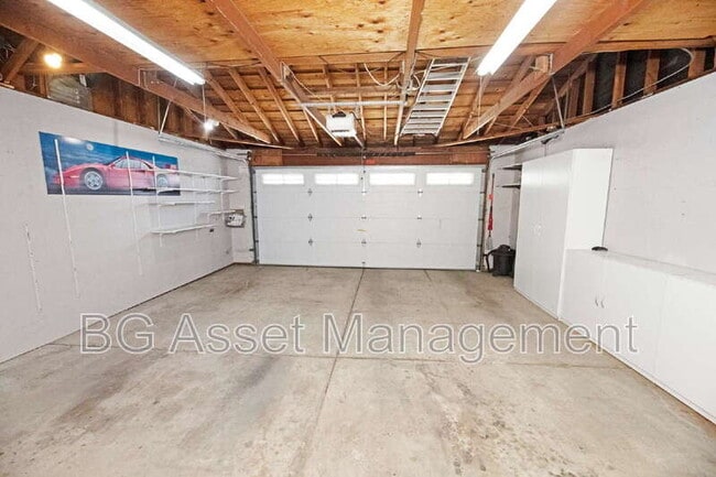 Building Photo - 1830 Weir Dr