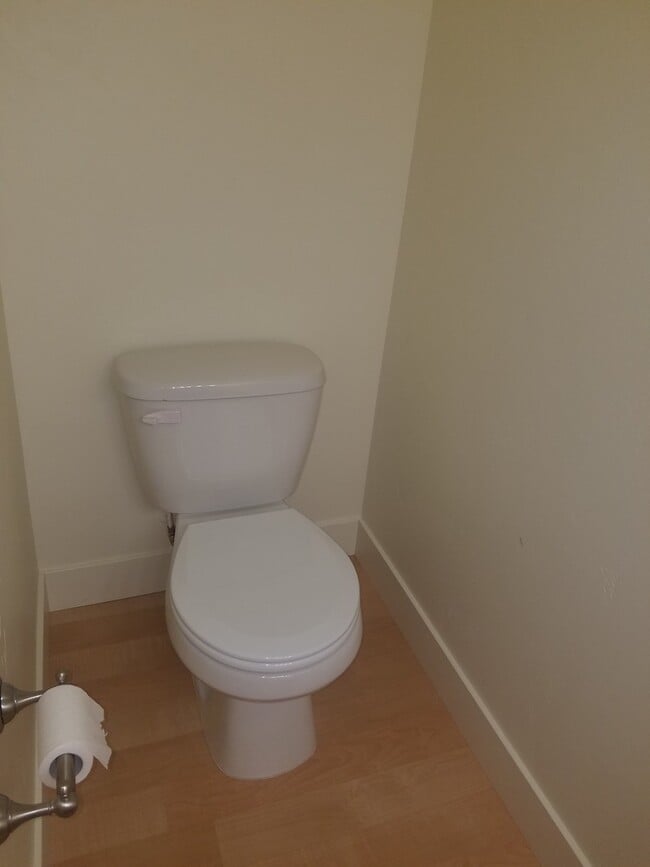 Building Photo - Desirable 2 bed, 2.5 bath Lincoln Park tow...