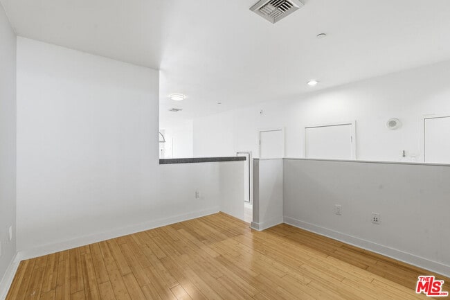 Building Photo - 3810 Wilshire Blvd
